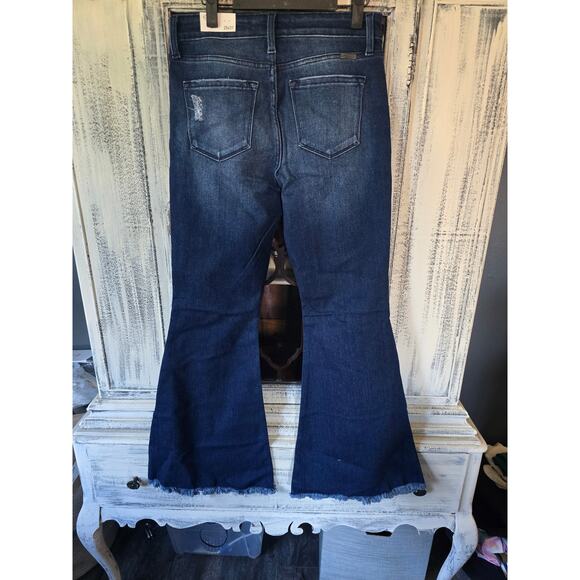NWT KanCan High Rise Distressed Flare Jeans - 29 waist - Picture 3 of 4